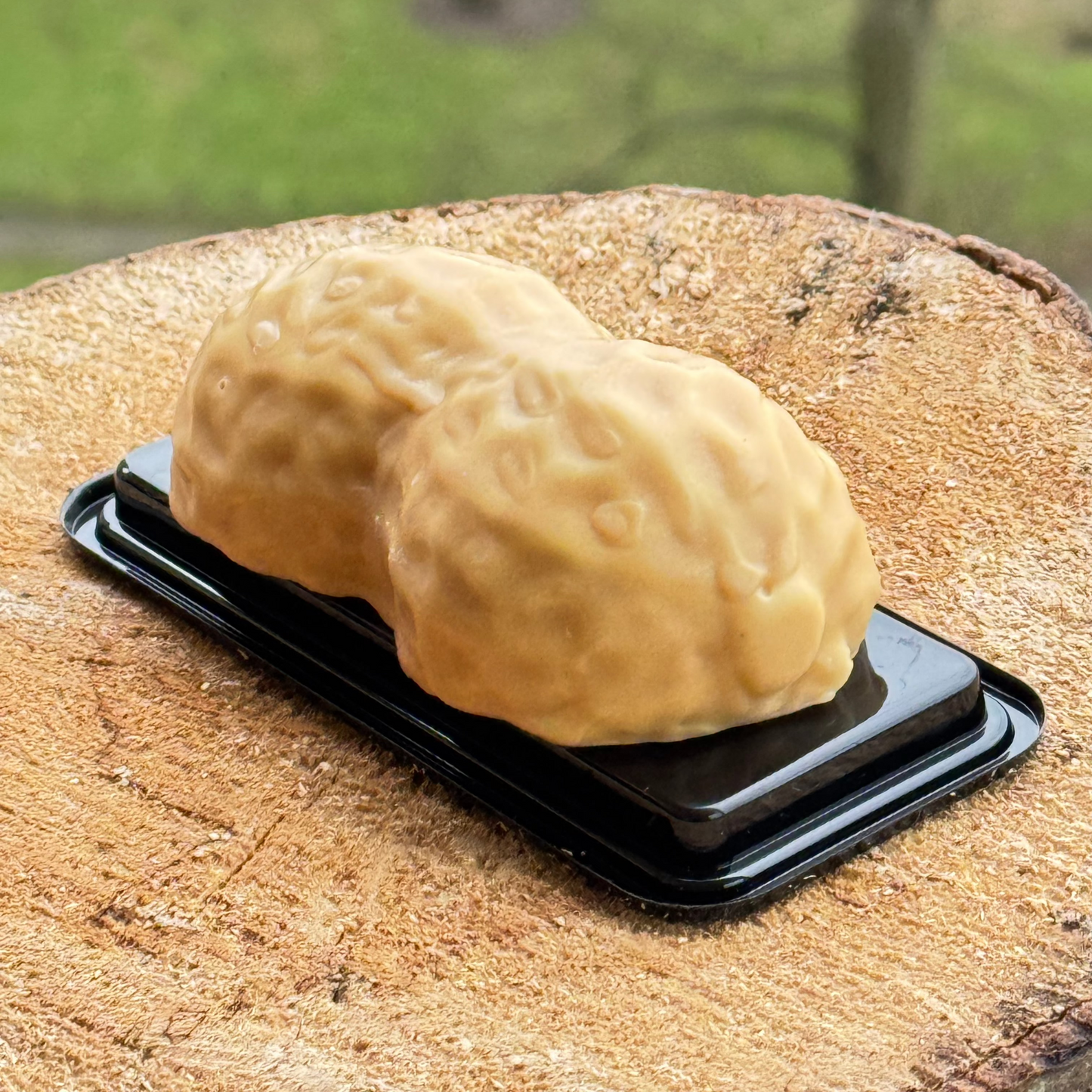 Peanut Trompe L’Oeil